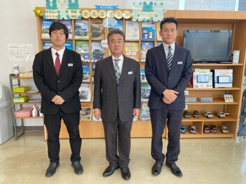 新しいスタッフの紹介です